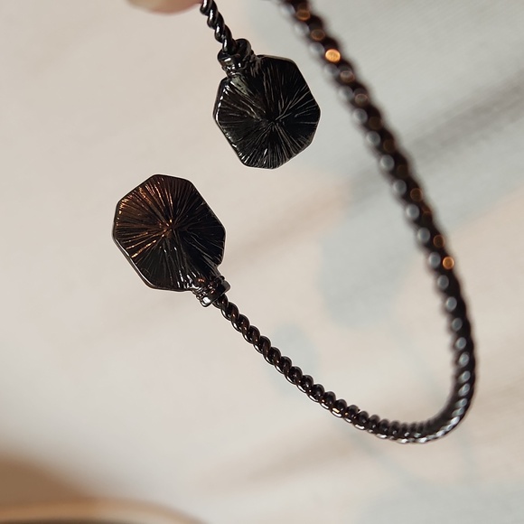 Kendra Scott (?) Bangle Bracelet - Picture 3 of 3